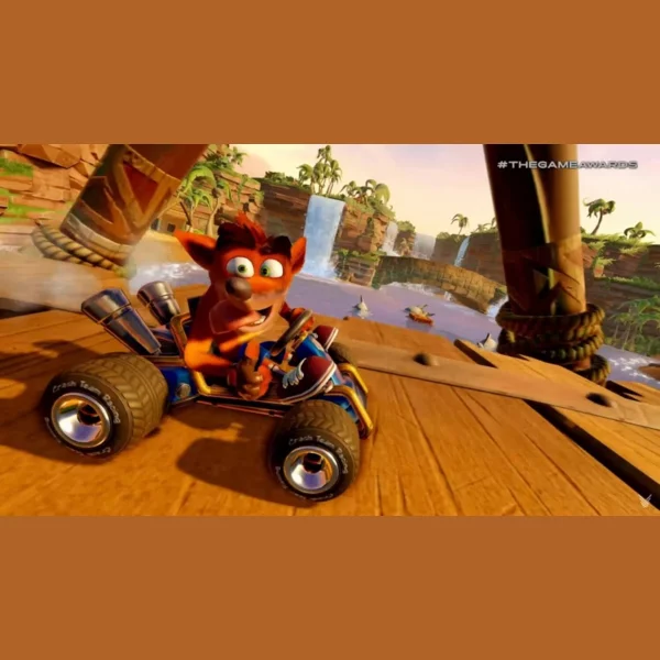 Activision Blizzard Crash Team Racing Nitro-Fueled, Crash Bandicoot